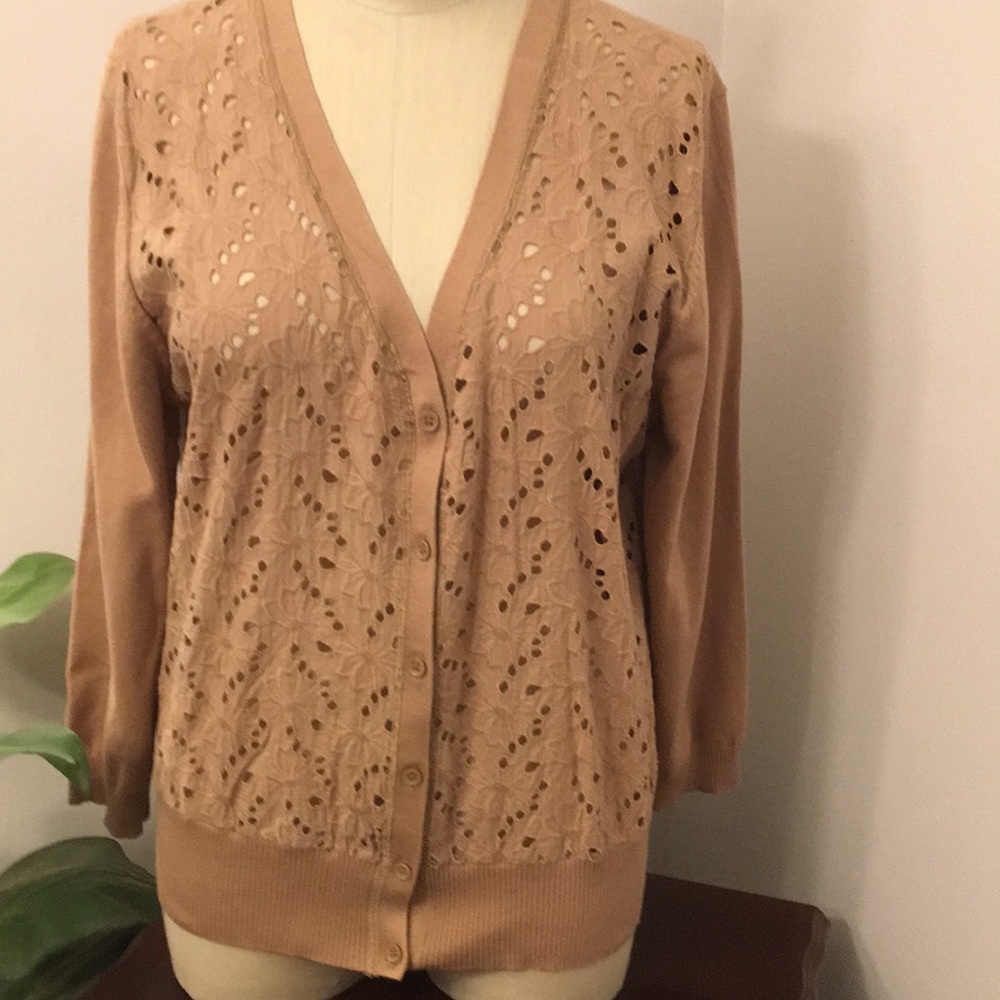 Cable & gauge V neck button down cardigan